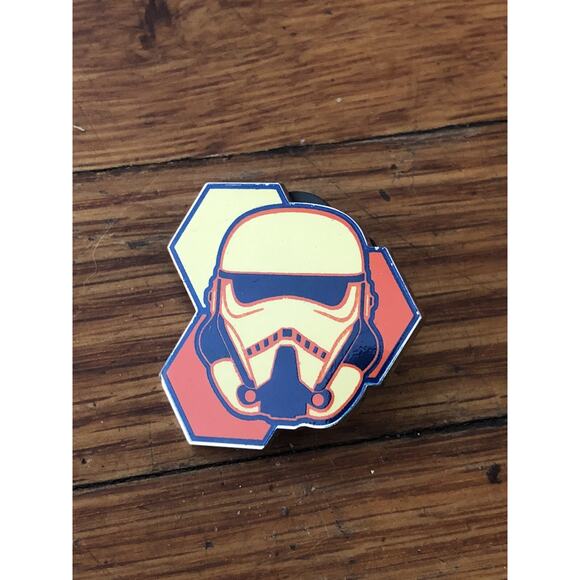 Storm Trooper - Solo: A Star Wars Story - Star Wars Disney Pin - Picture 1 of 2